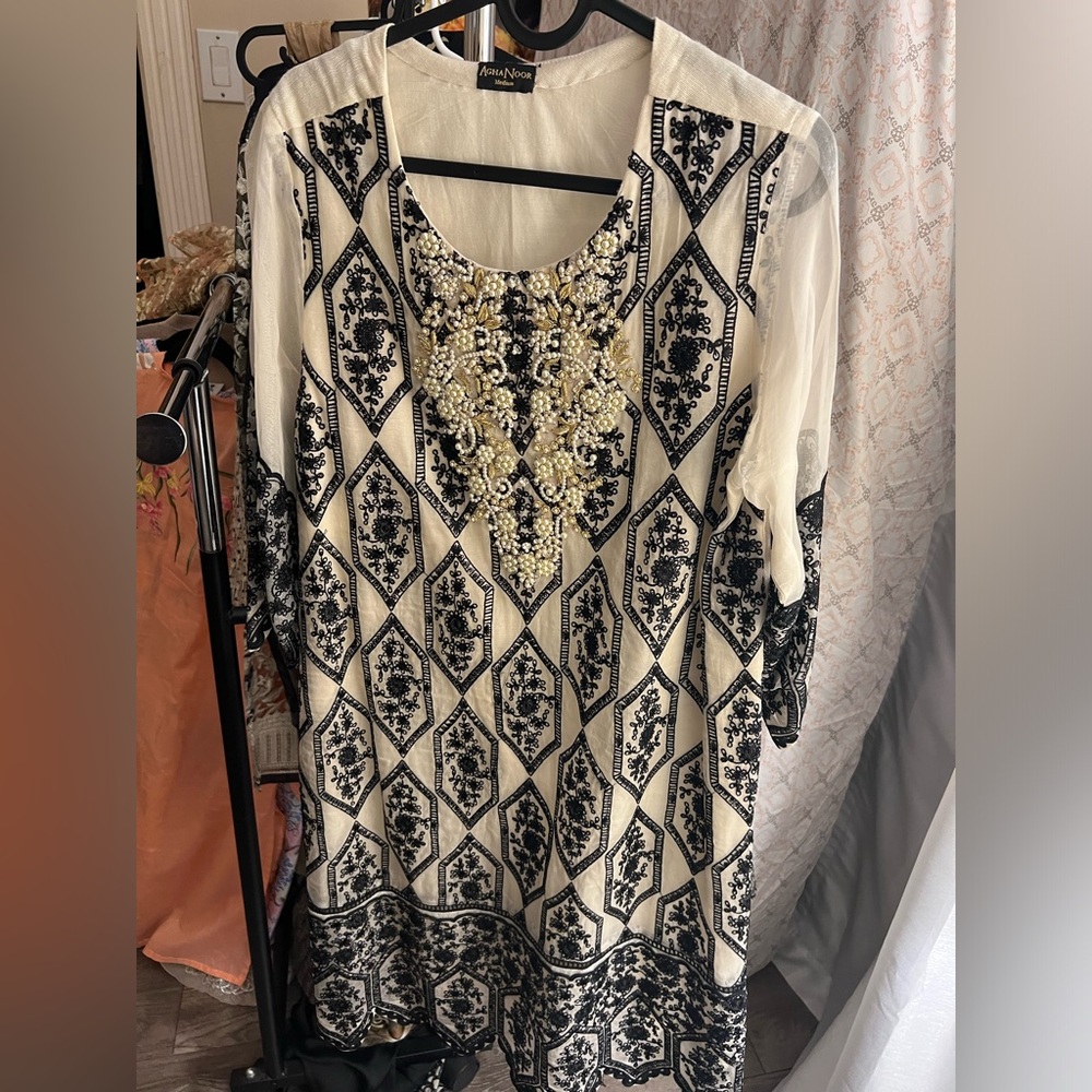 Agha Noor Kurta